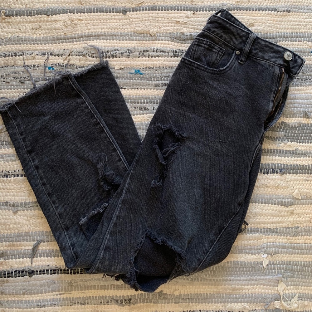 Pacsun distressed “mom jeans”